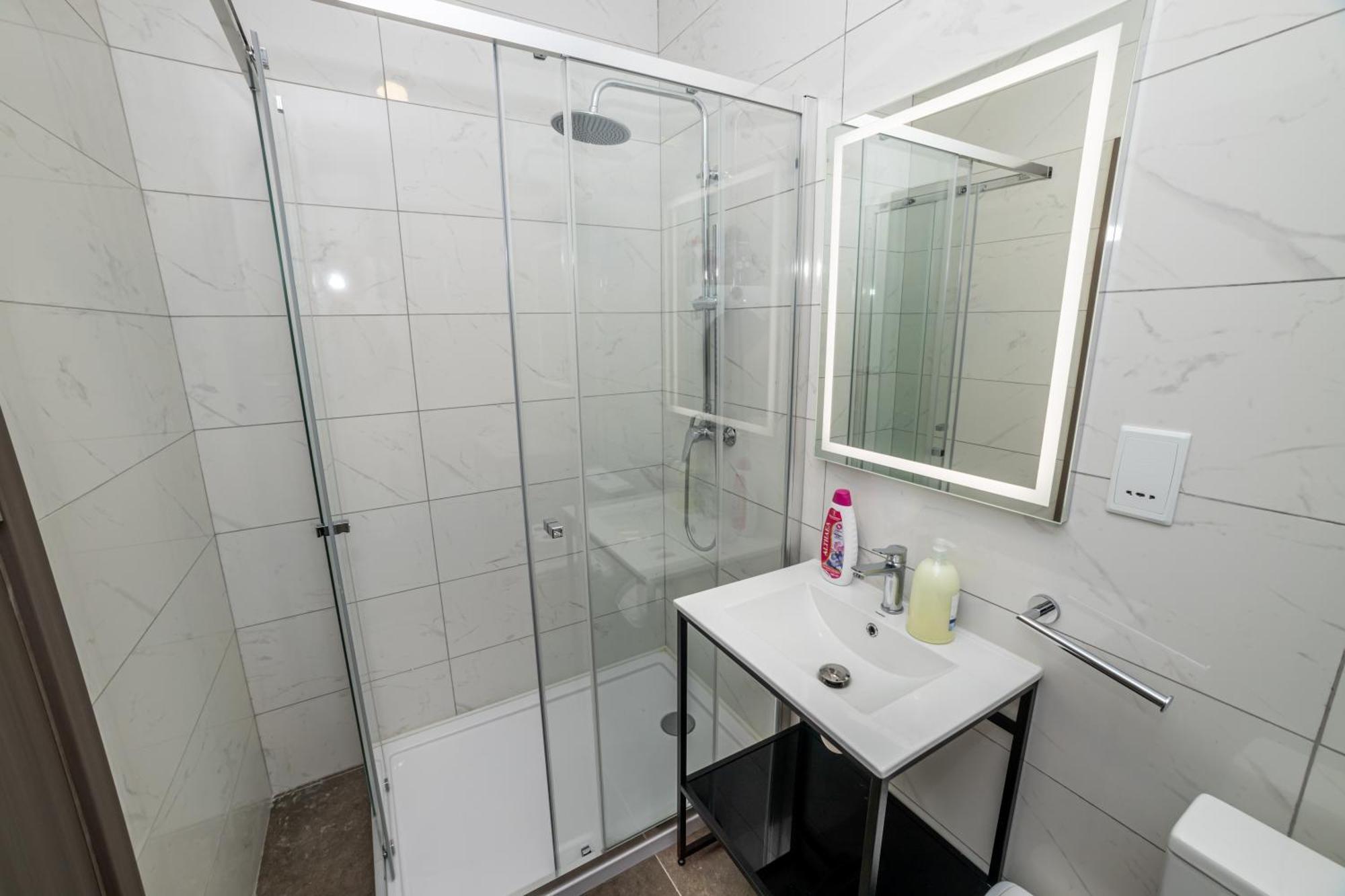 Charming Corner Apartment With Country View 2Br Σεντ Πόλς Μπέι Εξωτερικό φωτογραφία