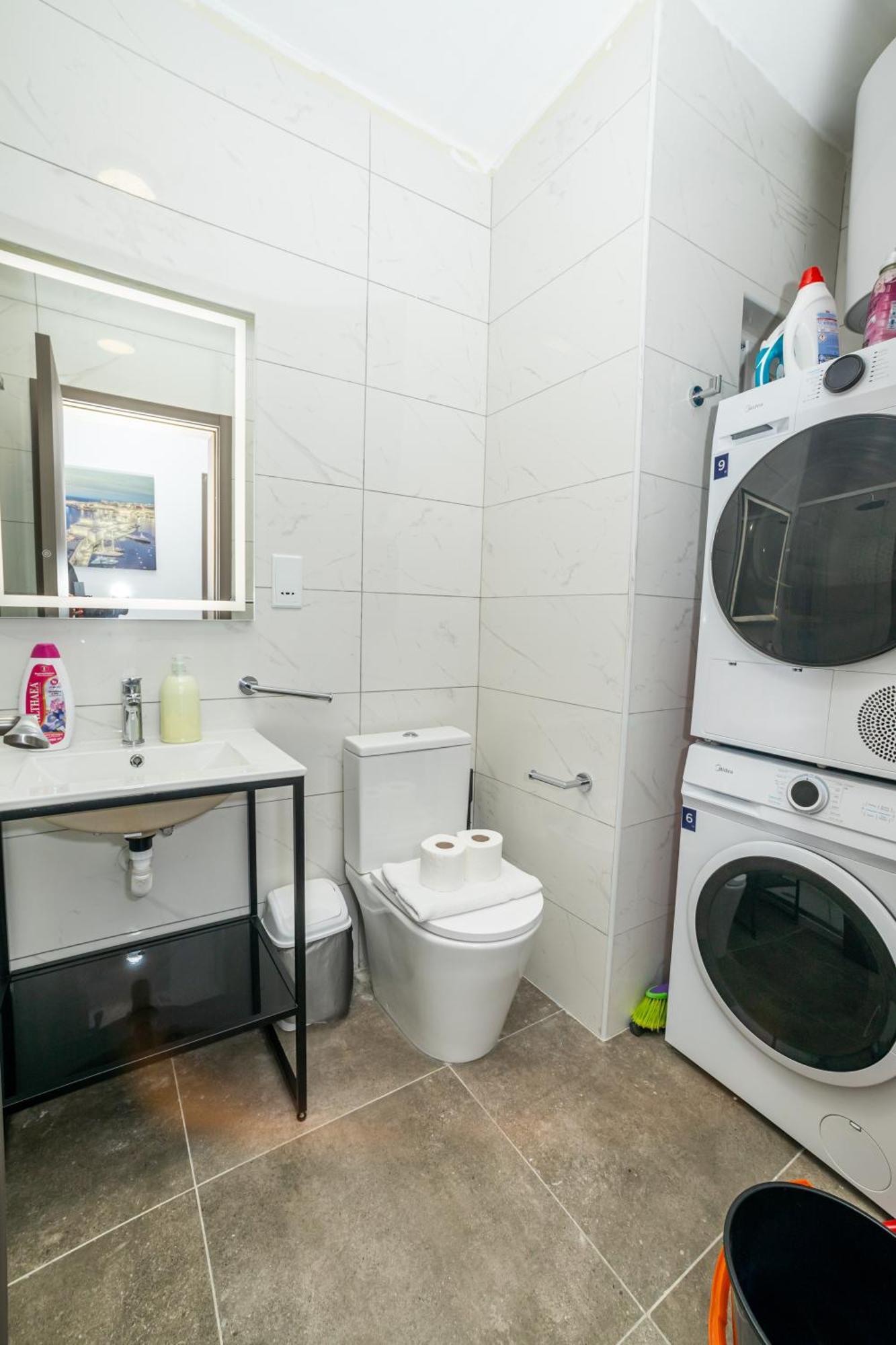 Charming Corner Apartment With Country View 2Br Σεντ Πόλς Μπέι Εξωτερικό φωτογραφία