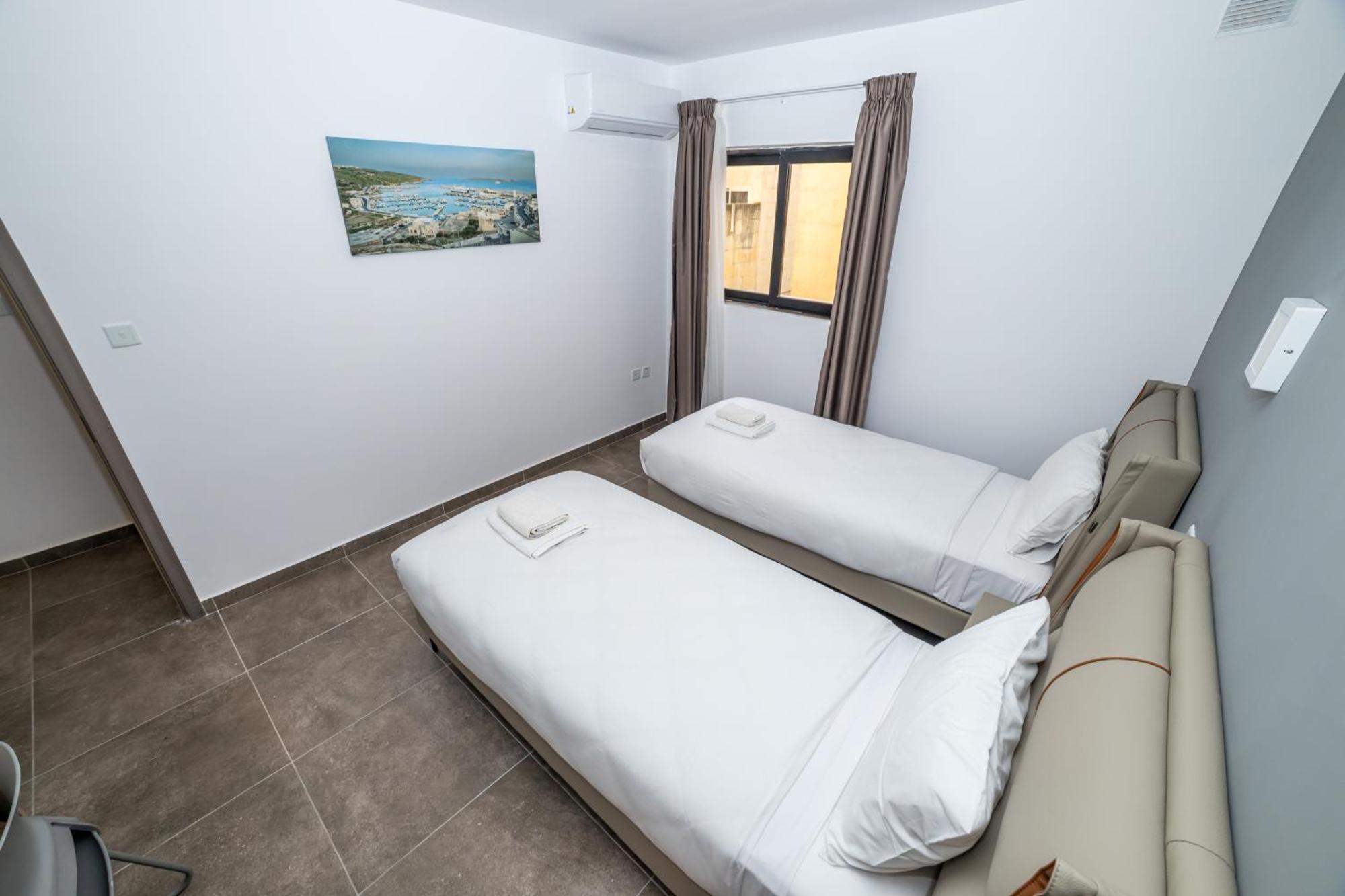 Charming Corner Apartment With Country View 2Br Σεντ Πόλς Μπέι Εξωτερικό φωτογραφία