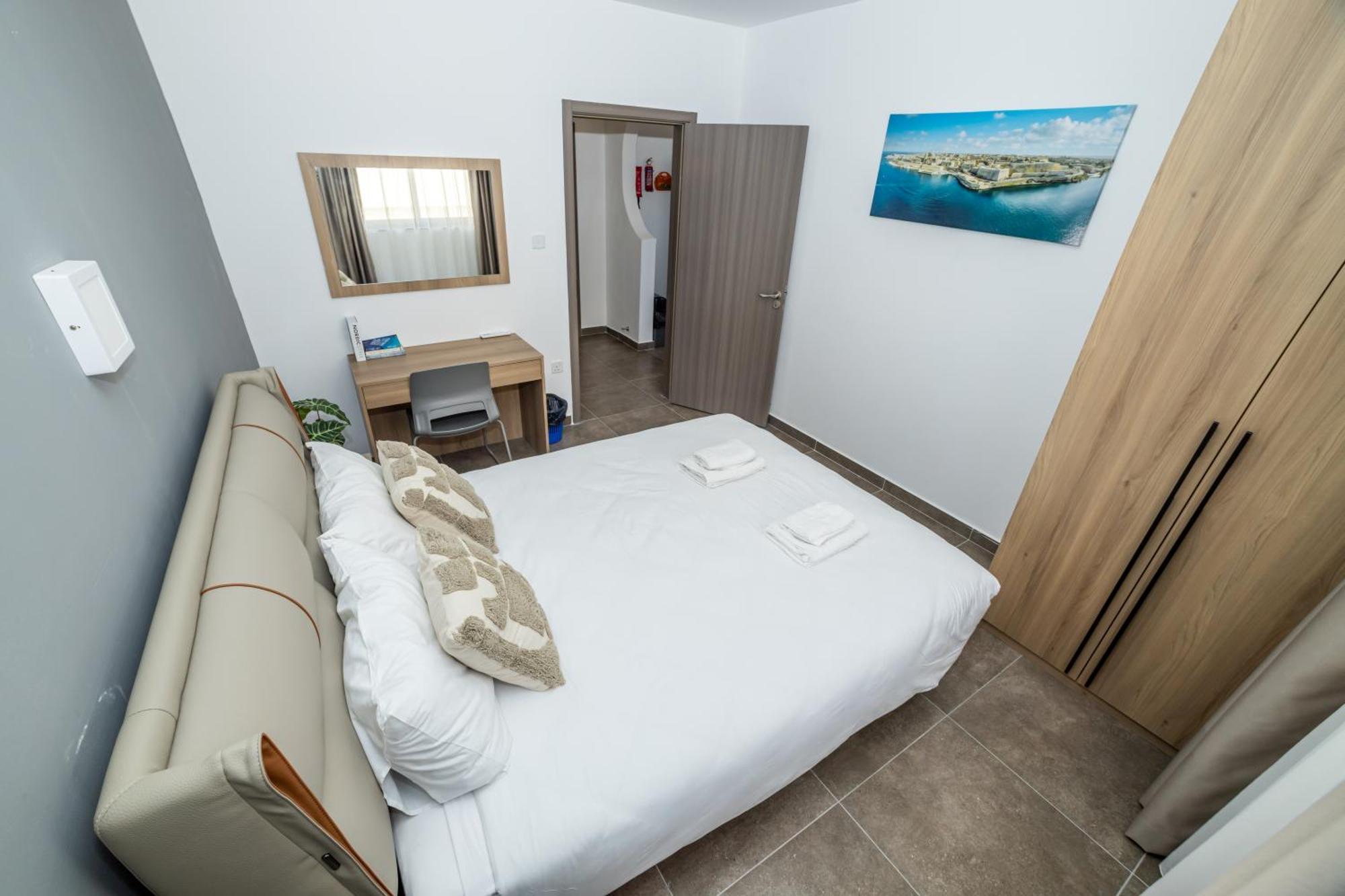 Charming Corner Apartment With Country View 2Br Σεντ Πόλς Μπέι Εξωτερικό φωτογραφία