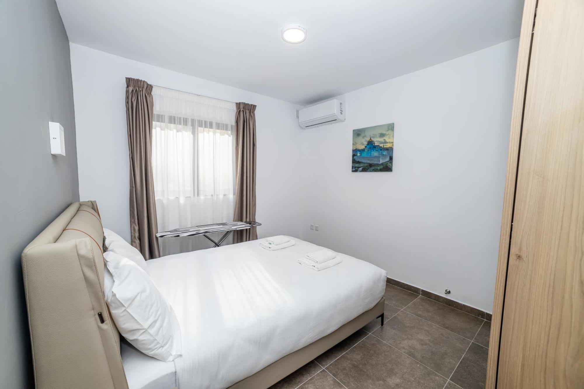 Charming Corner Apartment With Country View 2Br Σεντ Πόλς Μπέι Εξωτερικό φωτογραφία
