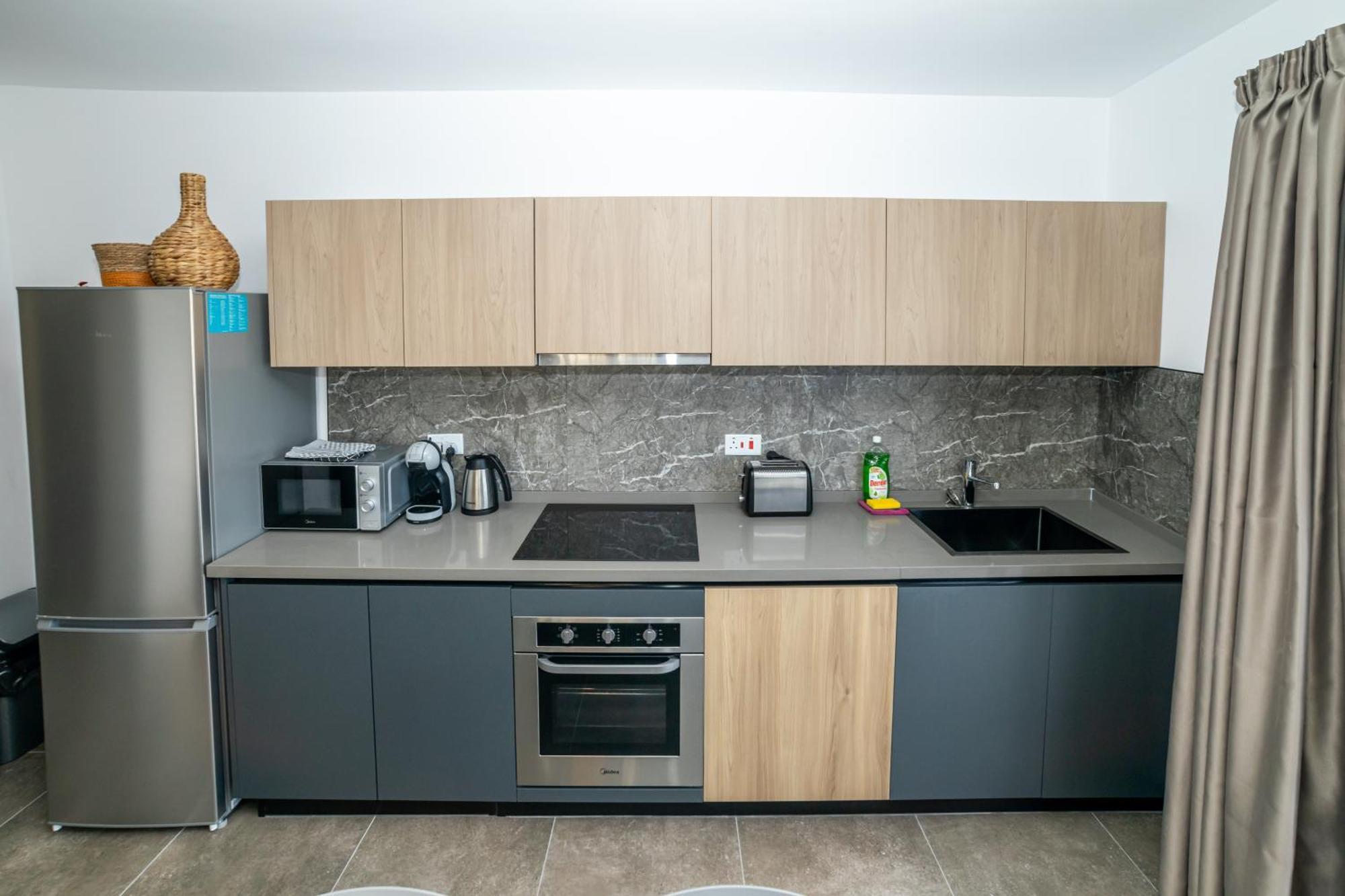 Charming Corner Apartment With Country View 2Br Σεντ Πόλς Μπέι Εξωτερικό φωτογραφία