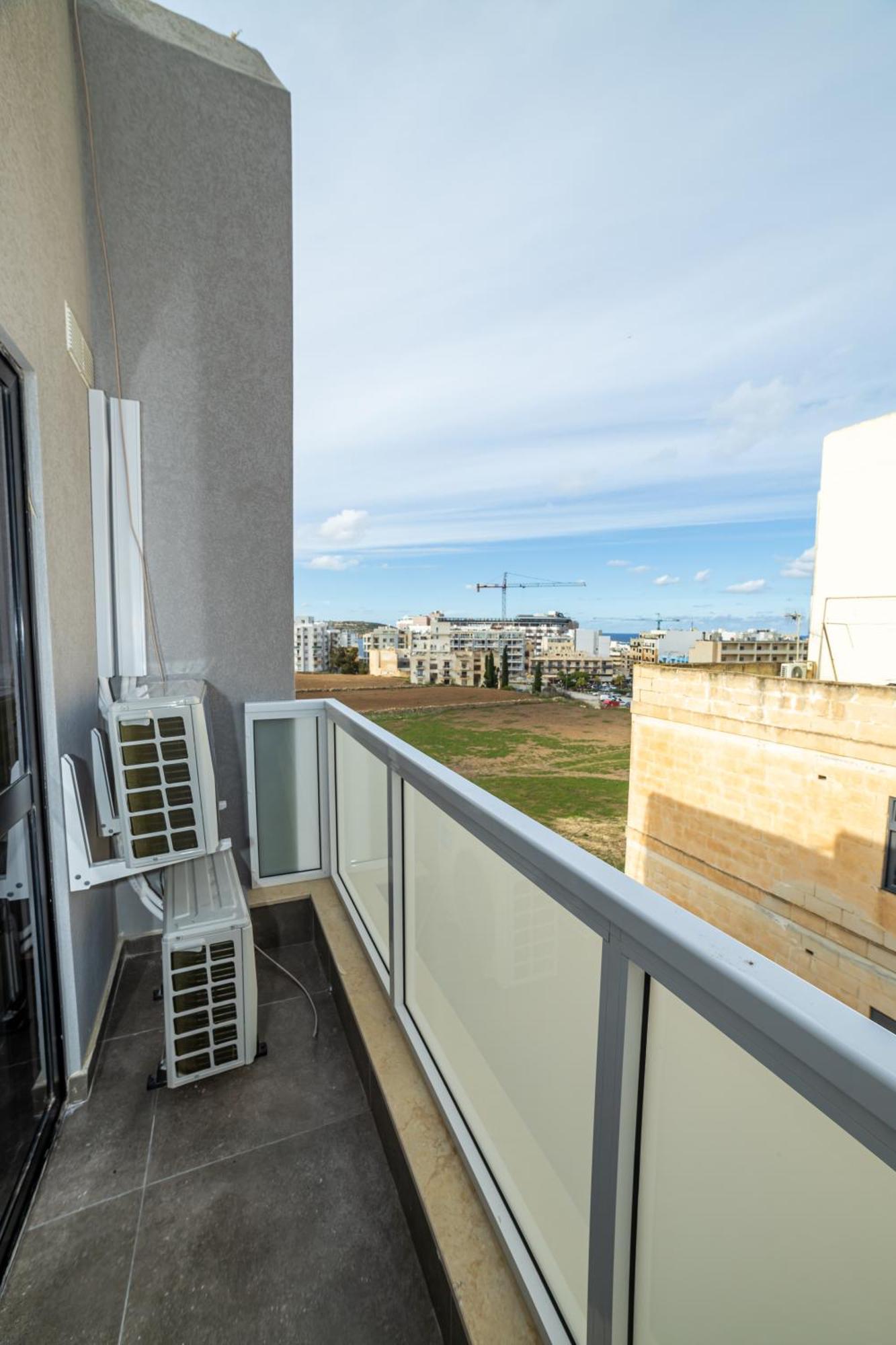 Charming Corner Apartment With Country View 2Br Σεντ Πόλς Μπέι Εξωτερικό φωτογραφία