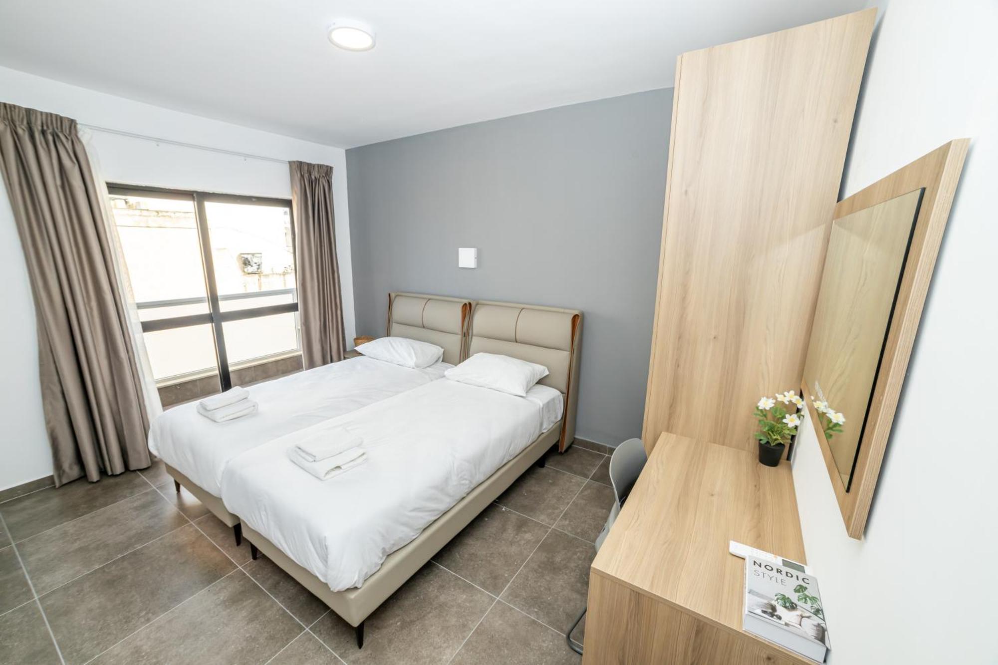 Charming Corner Apartment With Country View 2Br Σεντ Πόλς Μπέι Εξωτερικό φωτογραφία